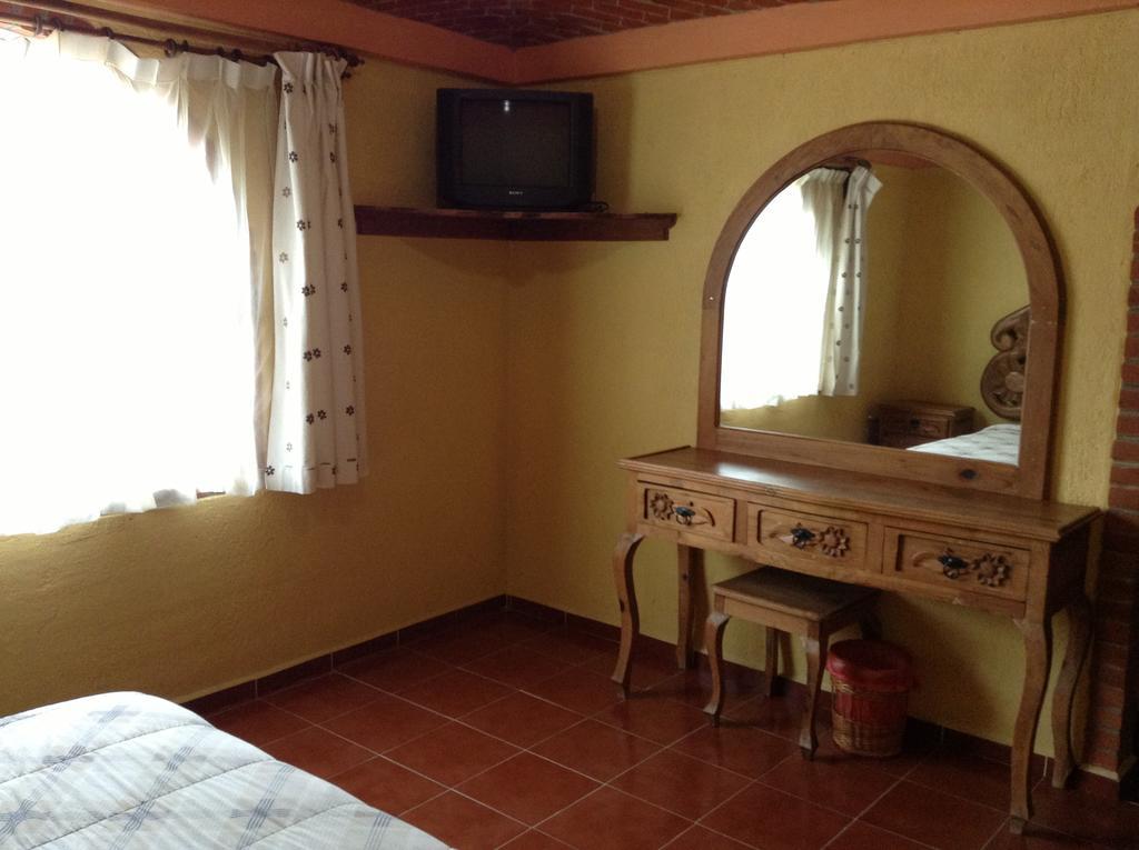 تيكوزاوتلا Hotel La Herradura الغرفة الصورة